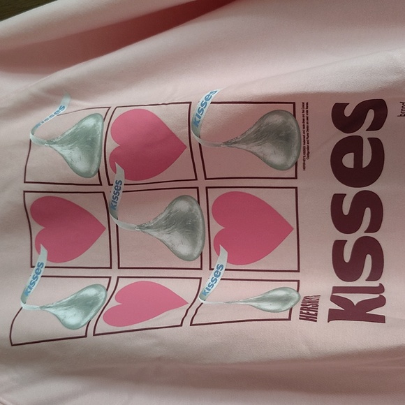 Kisses Valentine Sweatshirt - Picture 2 of 7